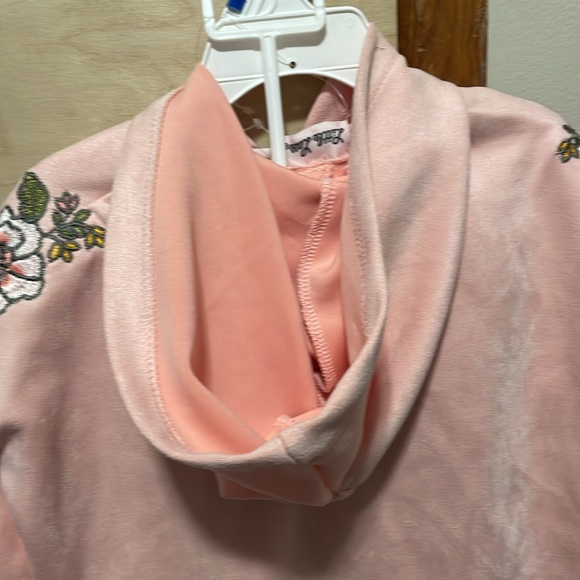 Three piece size 4t outfit - Picture 7 of 7